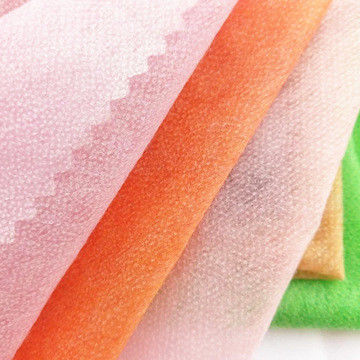 Larghezza 15-150 cm Rollo di tessuto non tessuto su ordinazione in qualsiasi colore per le esigenze del cliente