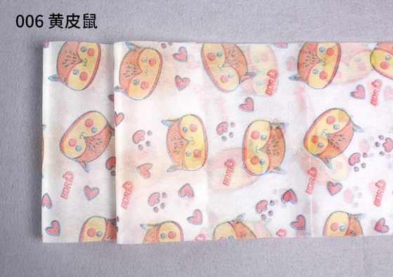 Soluzione di imballaggio sostenibile rotolo colorato stampato non tessuto con 100% di polipropilene